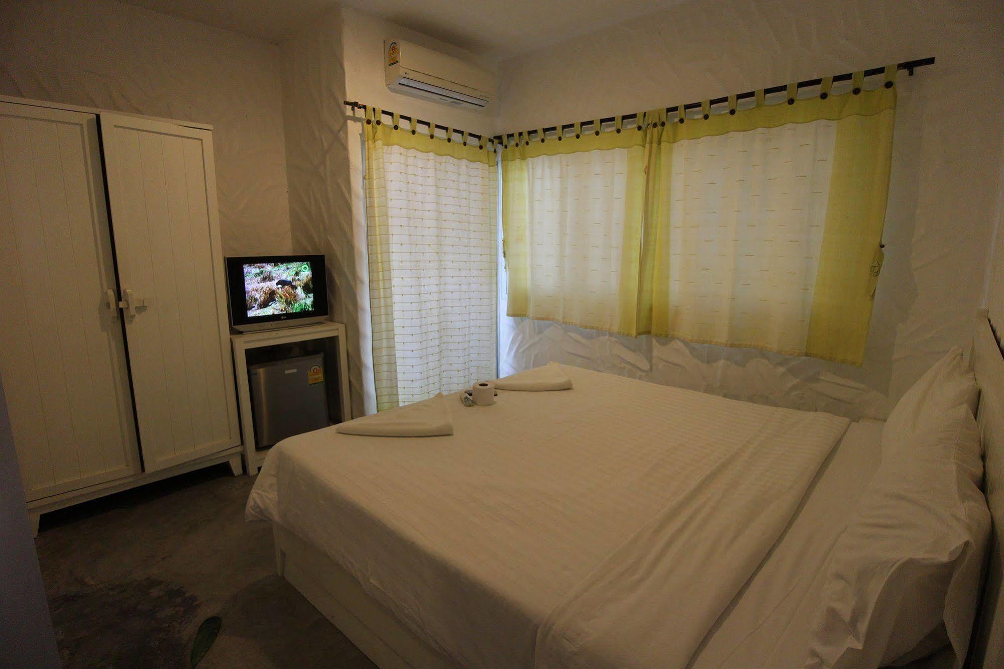 The White Hotel Islas Phi Phi Exterior foto